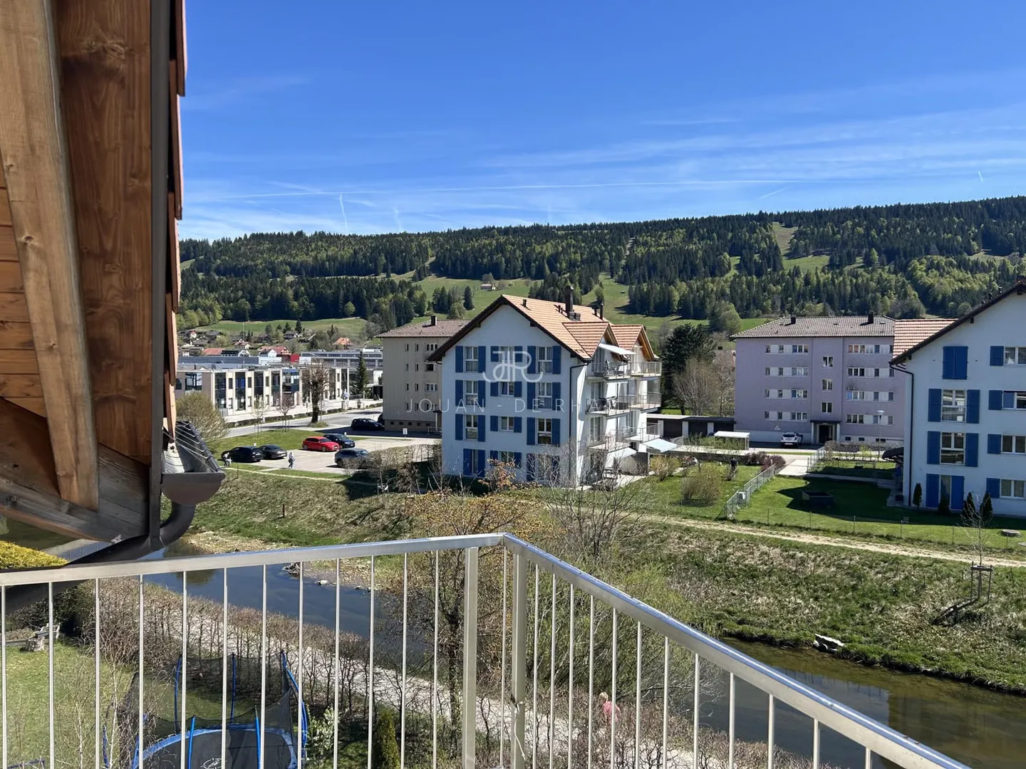 Bel appartement haut standing - Duplex en Attique - Photo 3 of 9