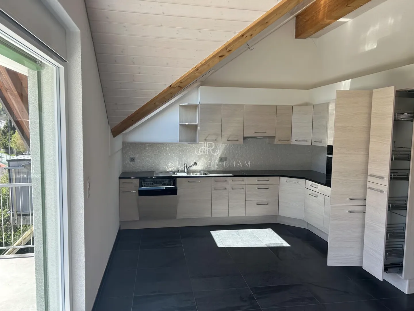 Bel appartement haut standing - Duplex en Attique - Photo 4 of 9