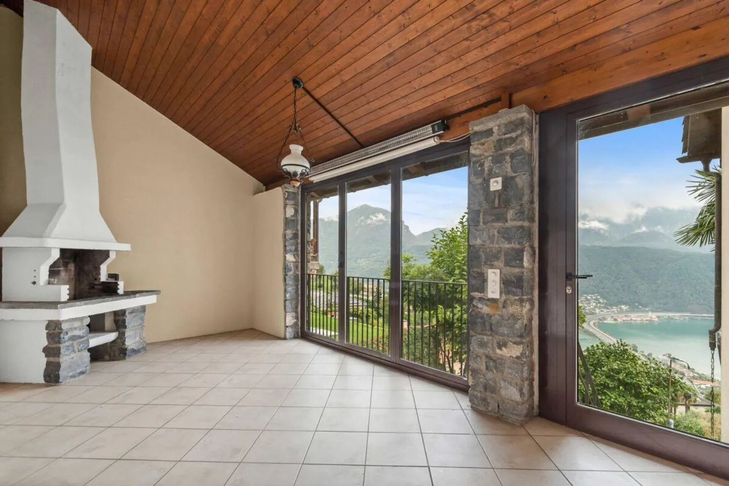 Tra natura e vista lago - casa affascinante a Carona con un extra speciale - Foto 16 di 17
