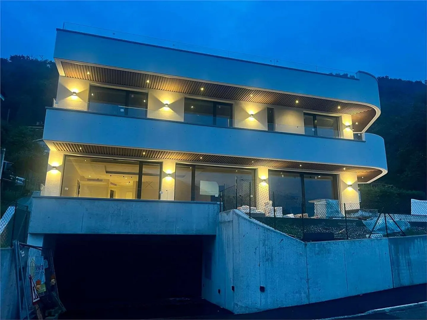 Dream Villa with Lake View, 4.5 Rooms, in Brusin - Photo 12 of 13