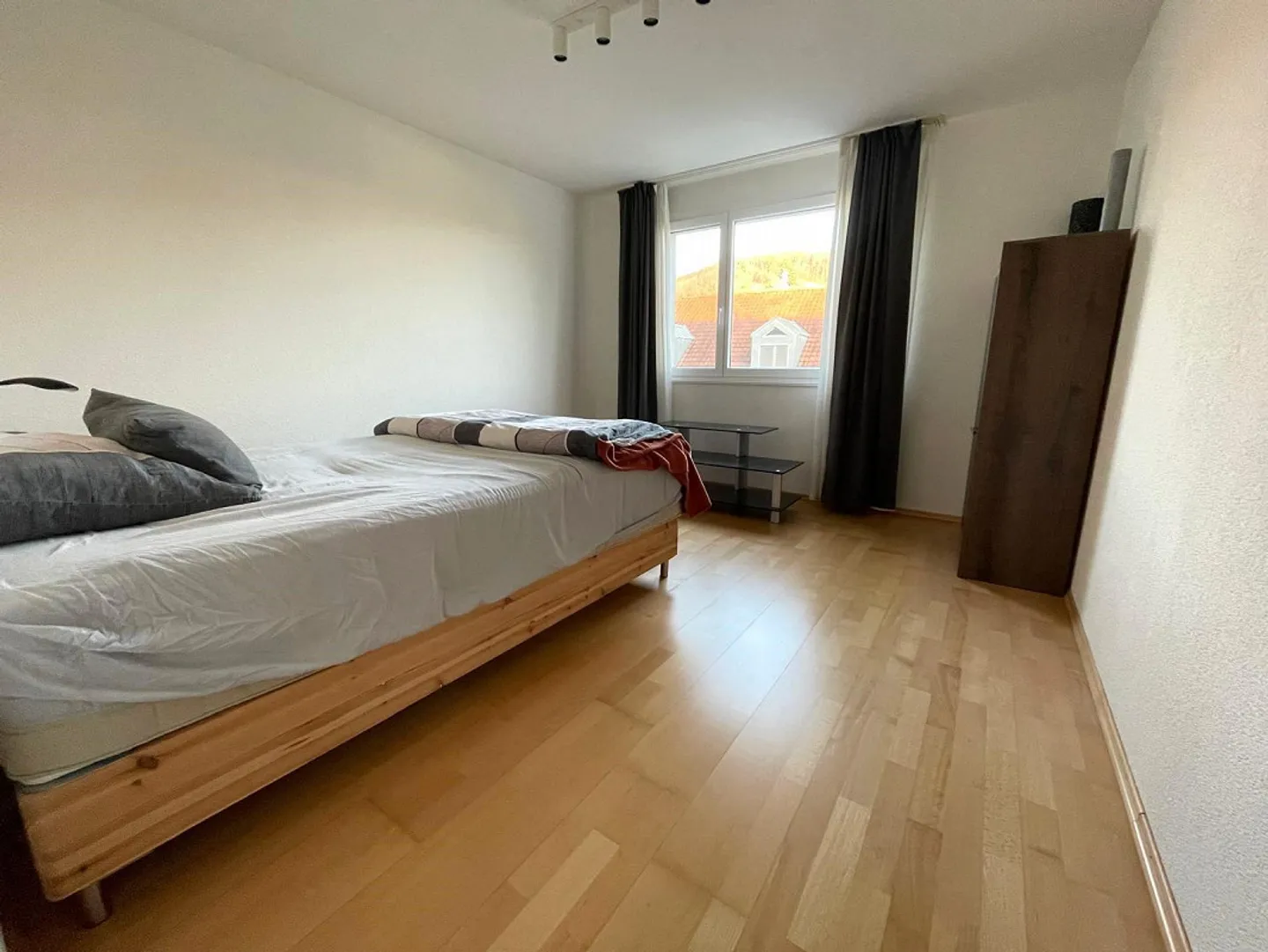 Grosszügige 3 1/2 Zimmer Wohnung im Eigentumsstandard - Foto 5 von 8