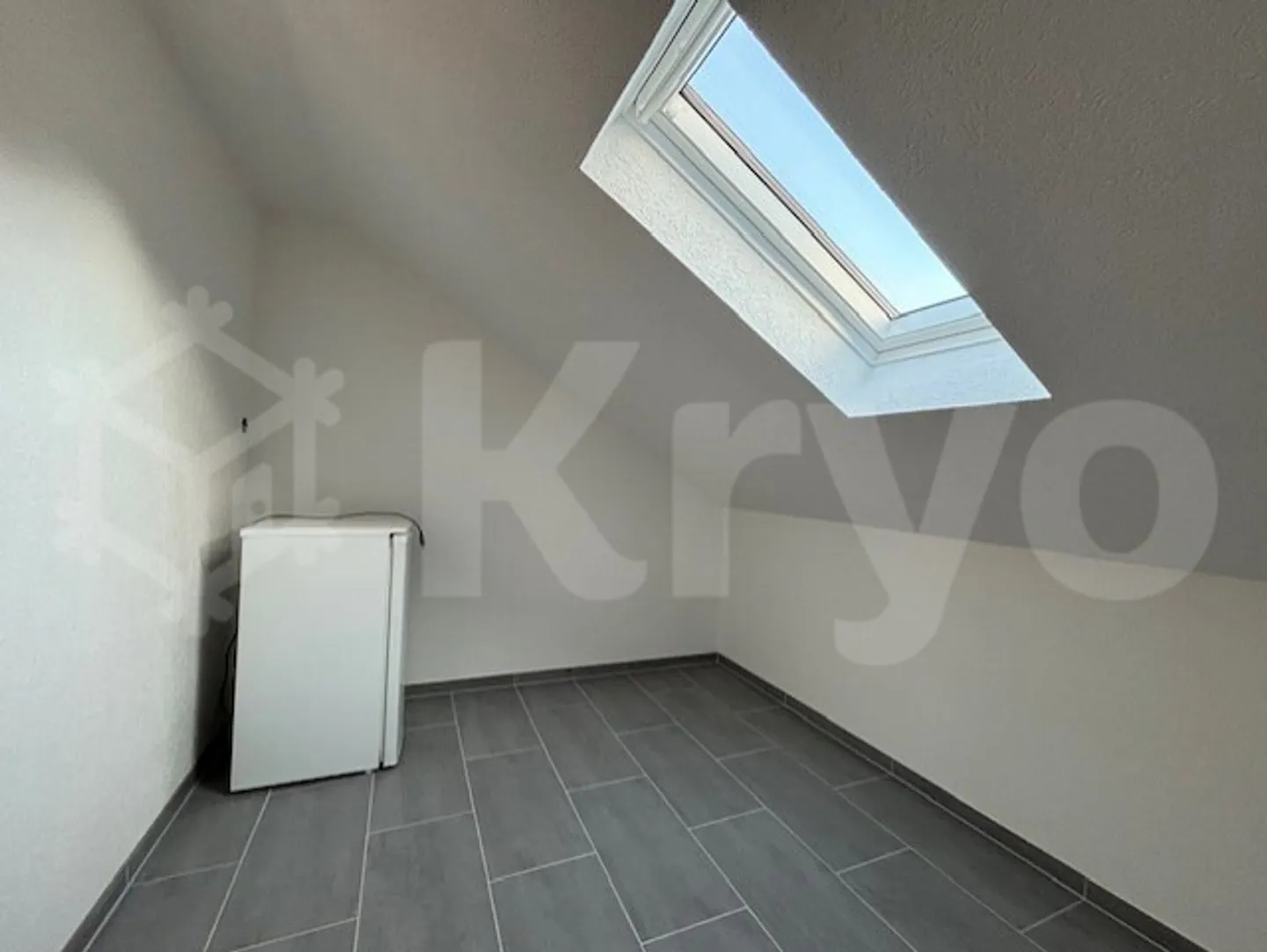 Appartamento ristrutturato di 2 locali in affitto - Foto 3 di 6