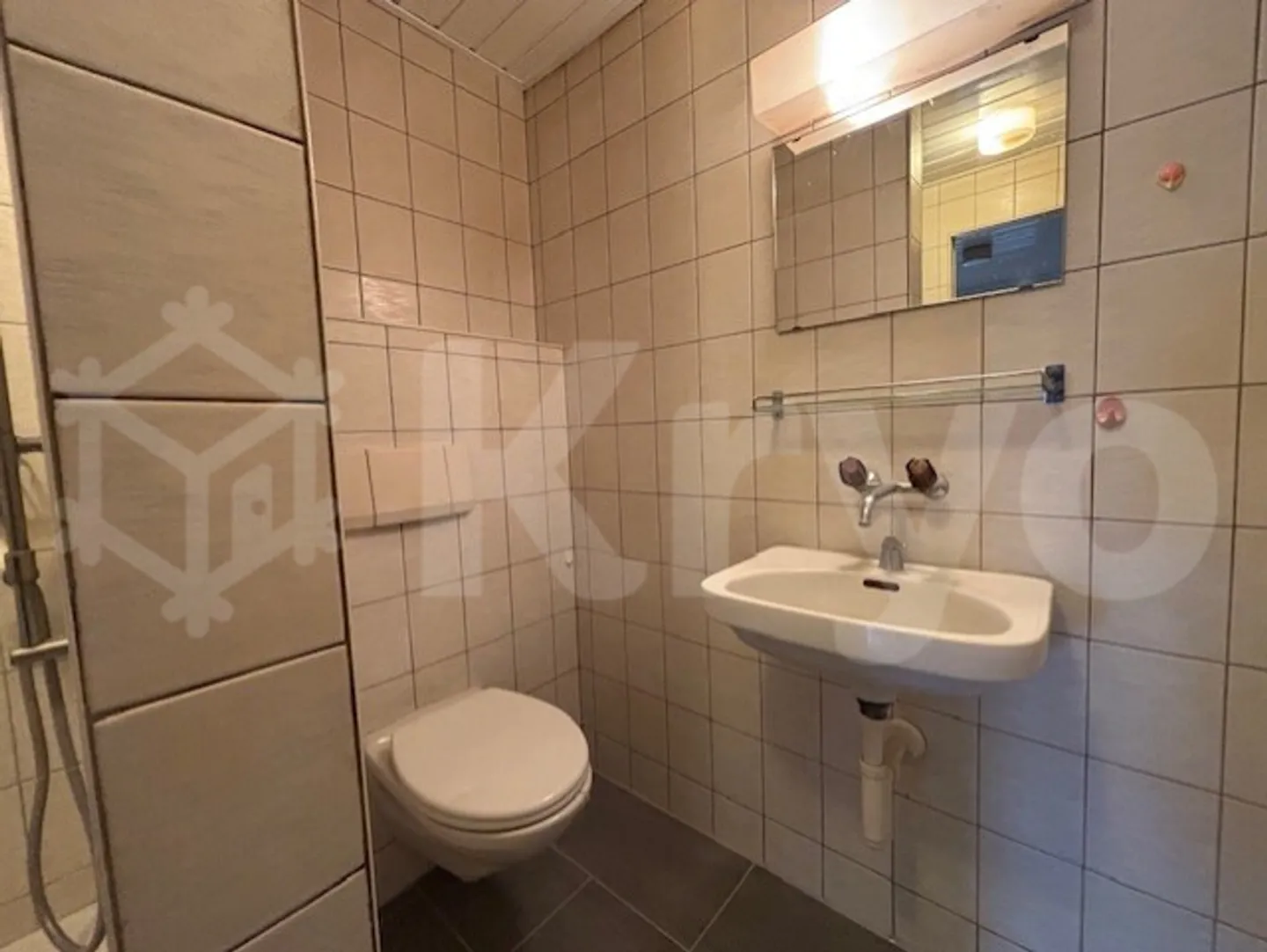 Appartamento ristrutturato di 2 locali in affitto - Foto 5 di 6