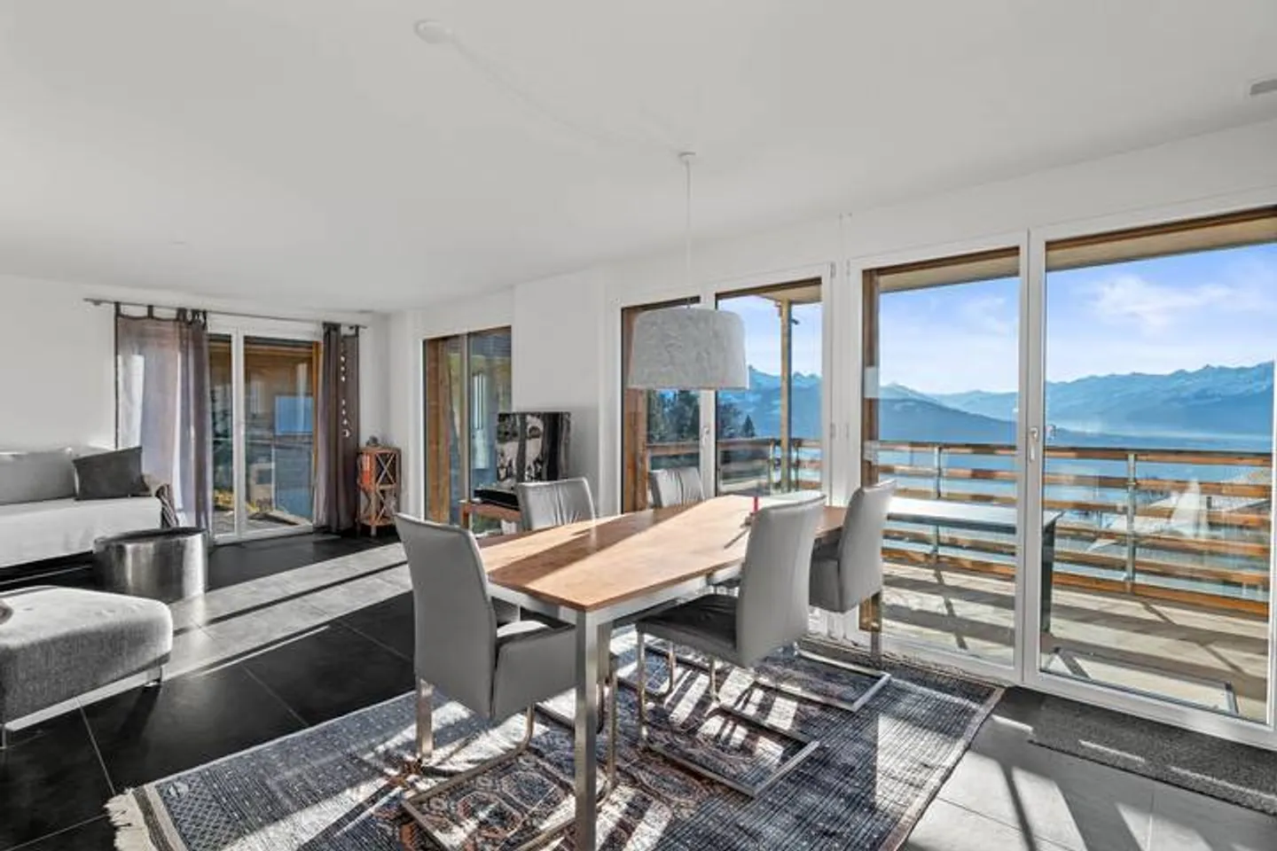 Modern Apartment with Alpine Views - Photo 1 of 9