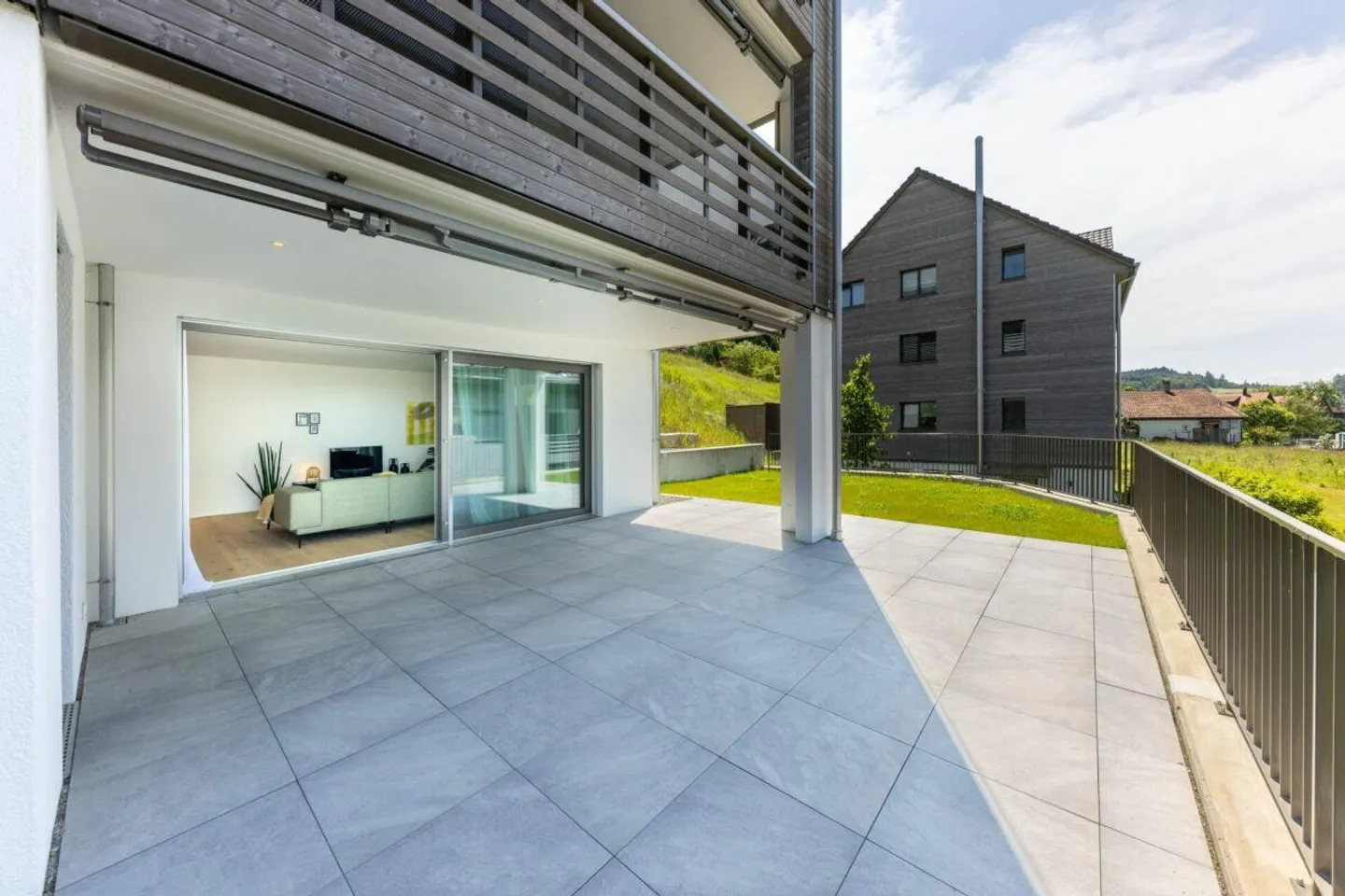 NEW BUILD - 3.5-Room Garden Apartment with Lake Constance View - Photo 3 of 13