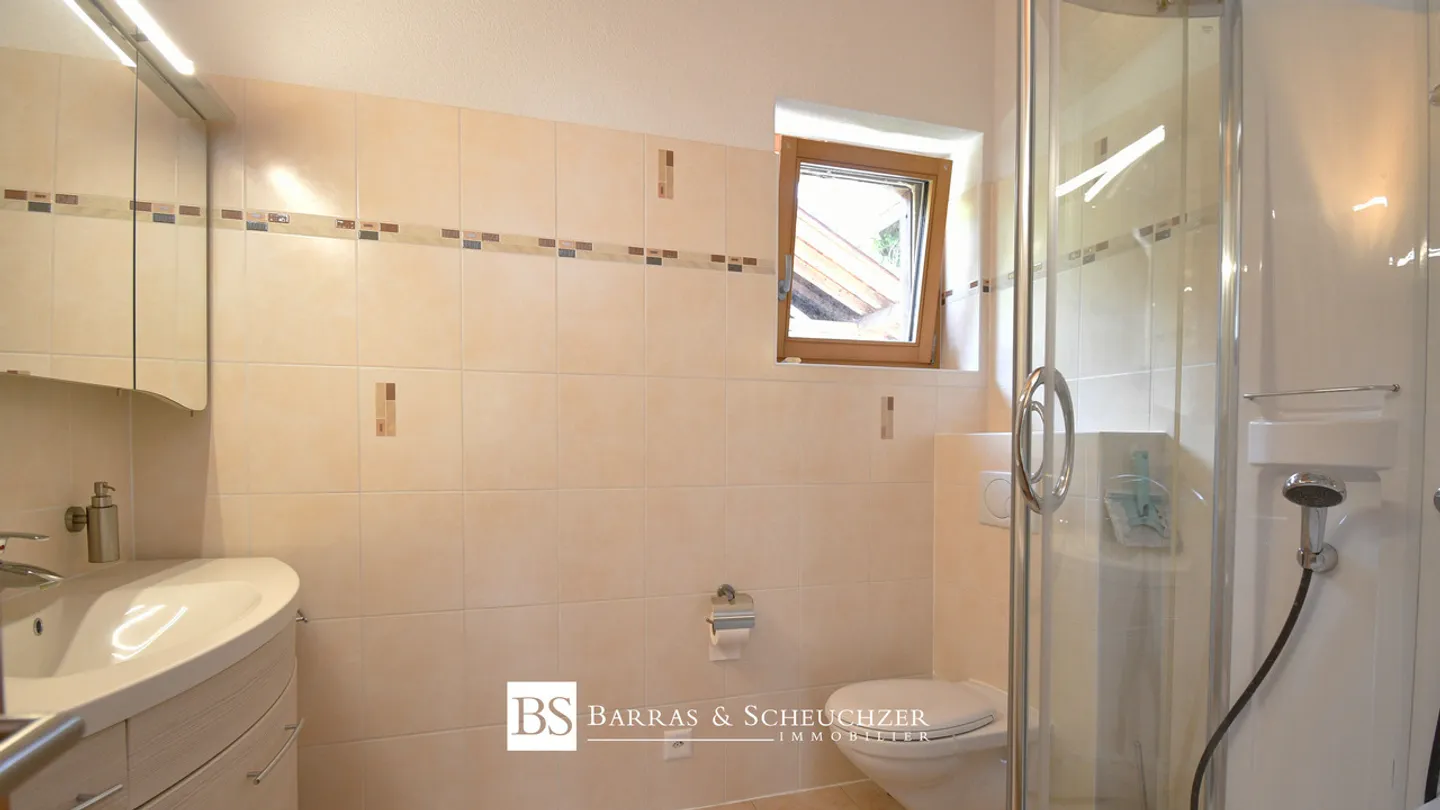 Casa di villaggio ristrutturata con 2 appartamenti - Foto 10 di 13