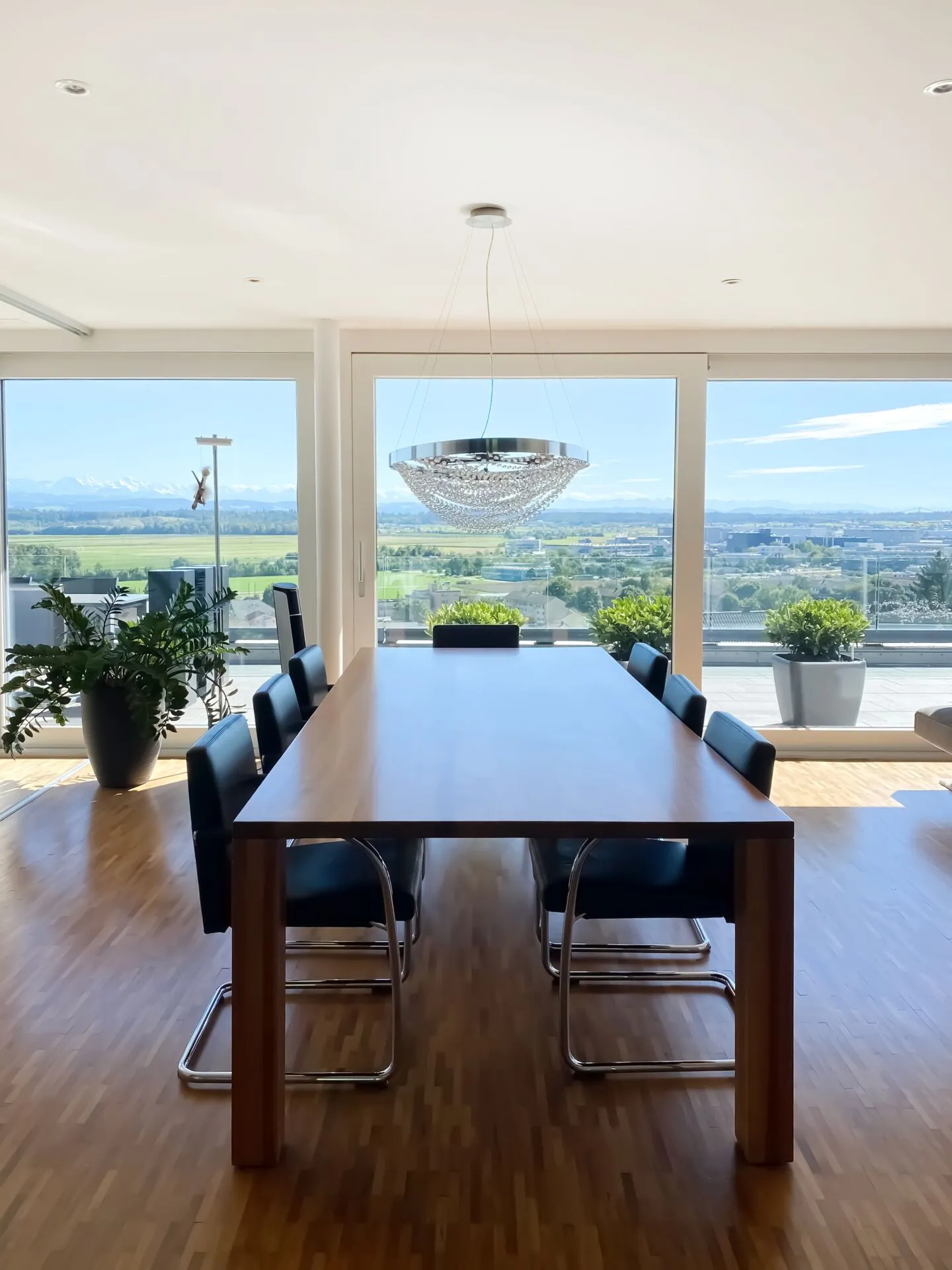 An ensemble with a WOW effect in an unobstructed panoramic location - Photo 6 of 39