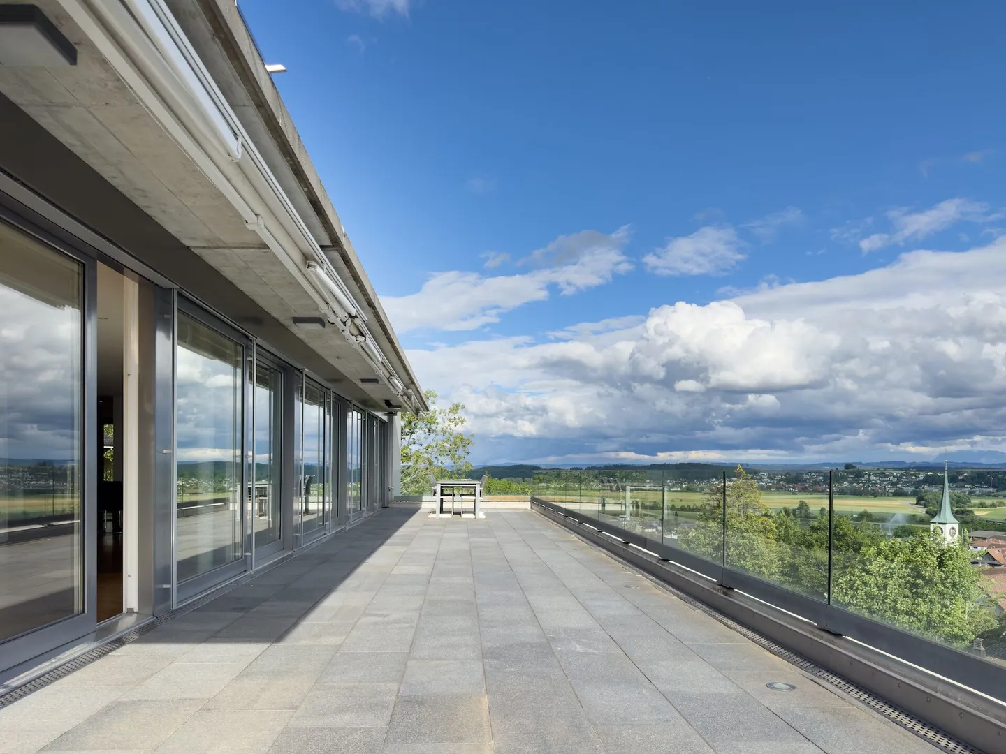 An ensemble with a WOW effect in an unobstructed panoramic location - Photo 2 of 39