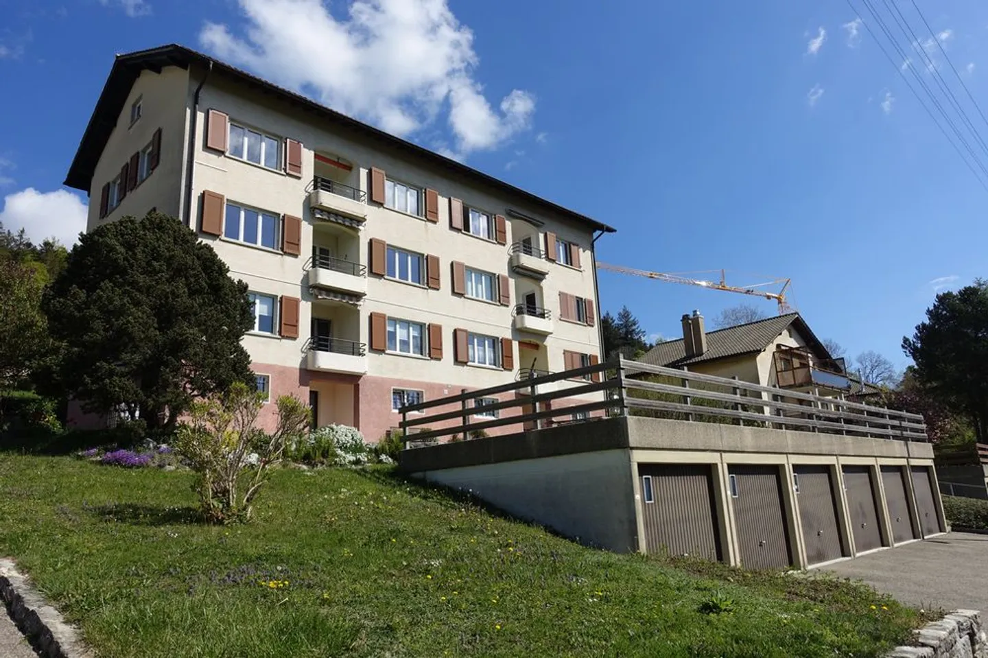 Tramelan - Appartamento 3,5 locali con balcone e garage - Foto 1 di 9