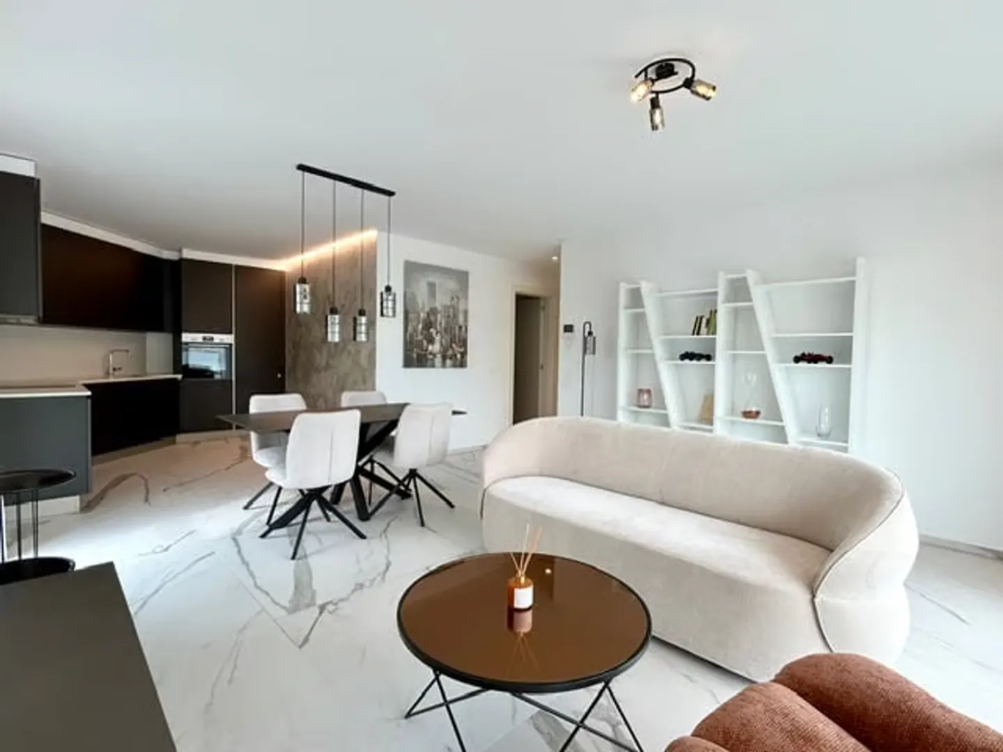 Luxus-Penthouse mit Terrasse und Jacuzzi in Massagno - Sofort verfügbar - Foto 24 von 29
