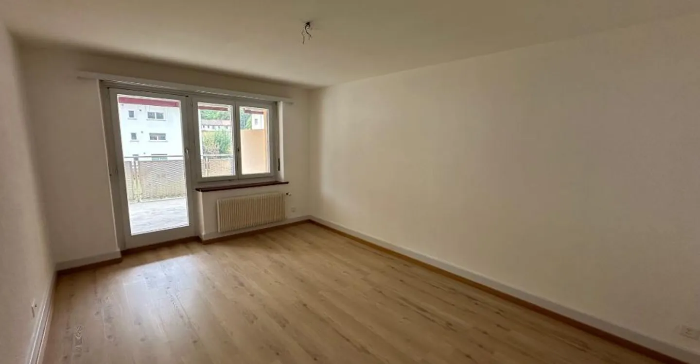 Zu vermieten: 3,5-Zimmer-Wohnung mit Terrasse, Principale 24 - Bévilard - Foto 3 von 8