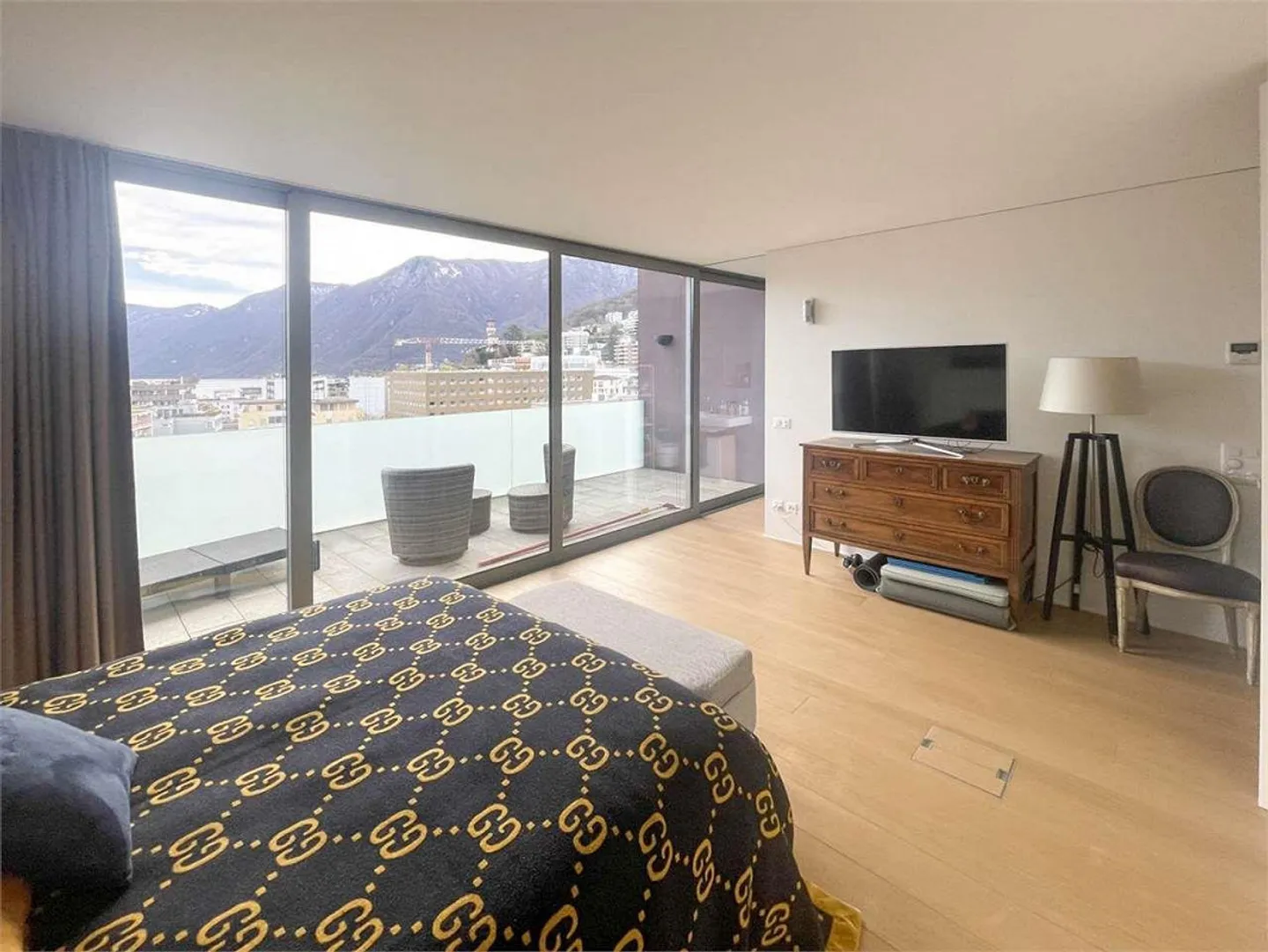 Penthouse Duplex avec Vue sur le Lac; Luxe Absolu et Maison Secondaire - Photo 7 sur 13