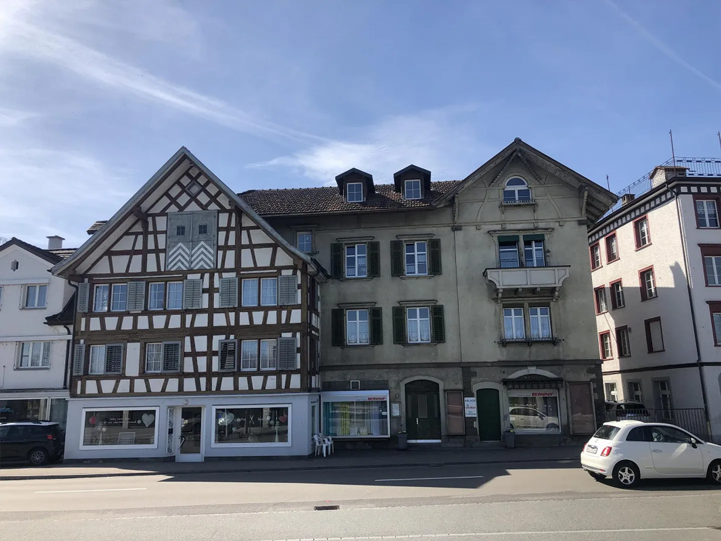 2.5-room apartment in the attic for rent in a central location - Photo 1 of 8