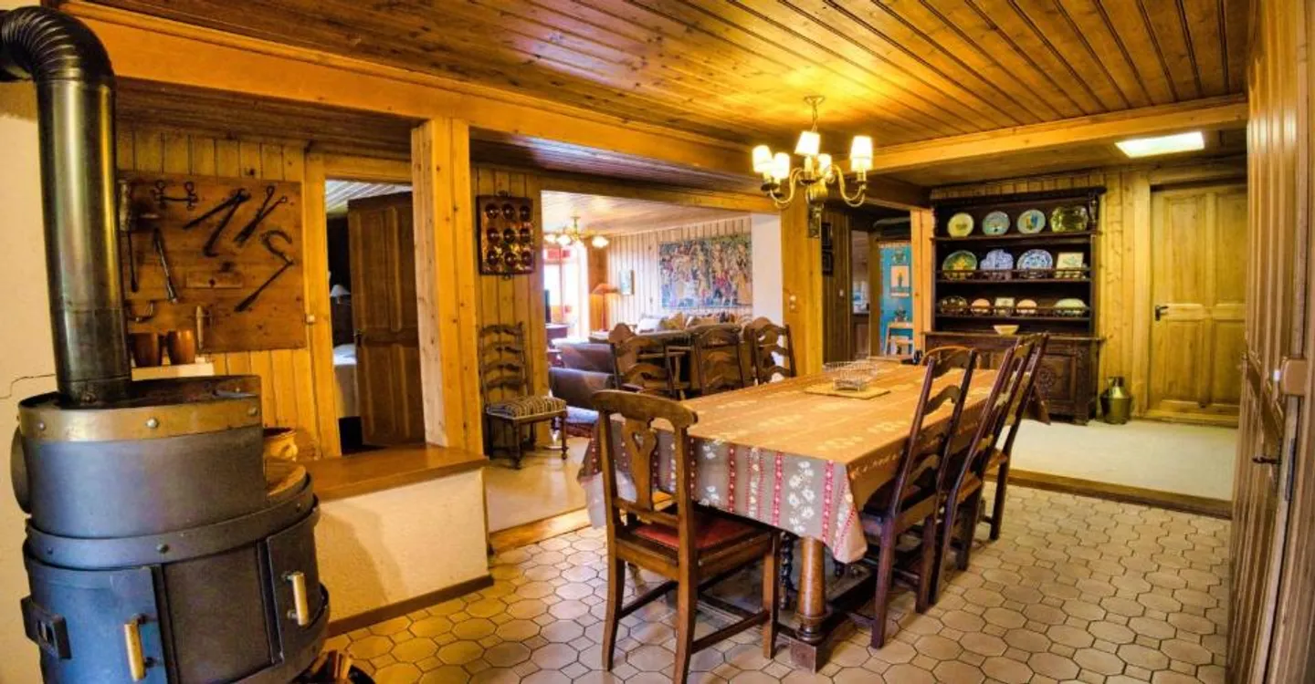 Appartement Charmant avec Vue sur Montagne - Photo 5 sur 10