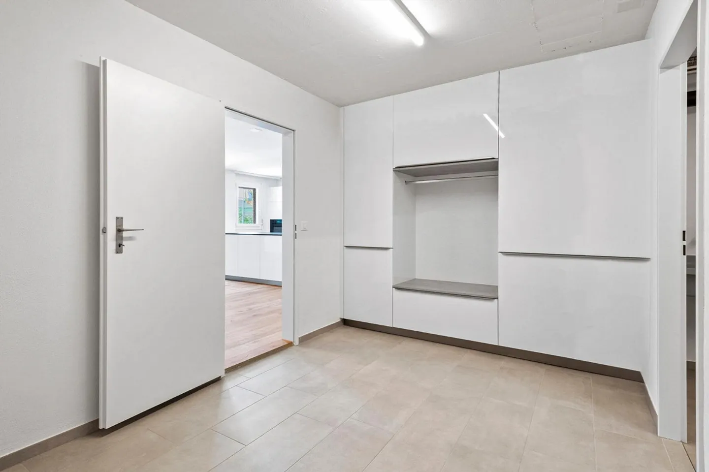 Appartamento moderno di 4,5 stanze con vista a Beggingen - Foto 13 di 13