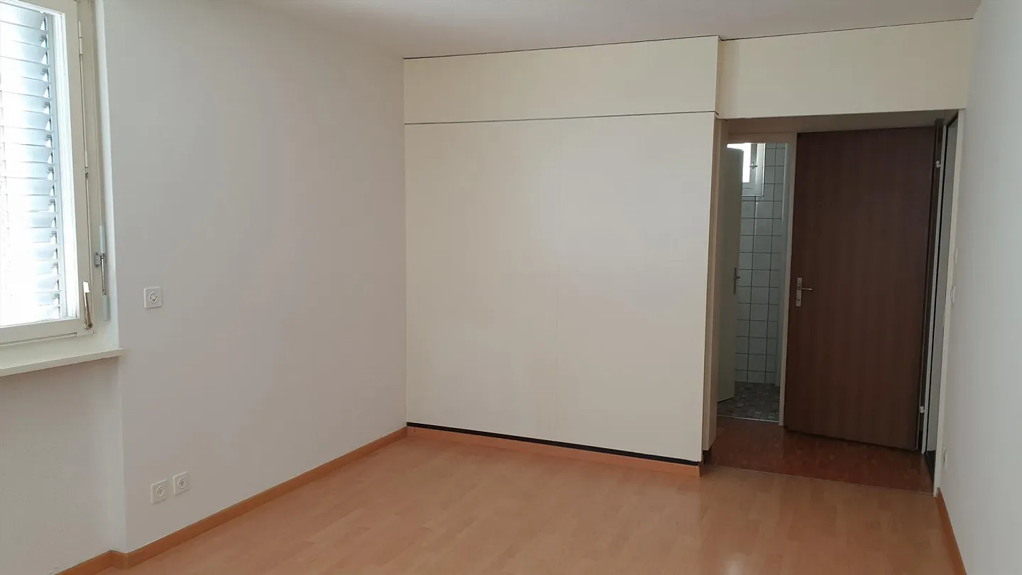 1-room apartment in the center of Cham - Photo 2 of 6