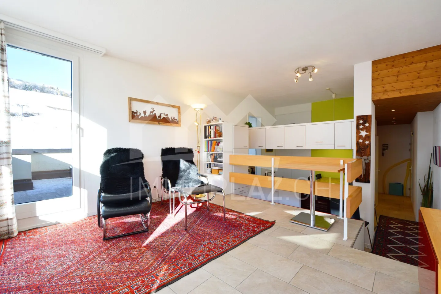 Sonnenverwöhnte 2½ Zi.-Ferienwohnung bei der Talstation - Foto 4 von 8