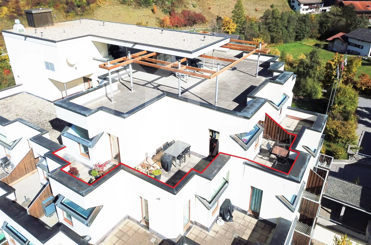 Sonnenverwöhnte 2½ Zi.-Ferienwohnung bei der Talstation - Foto 2 von 8