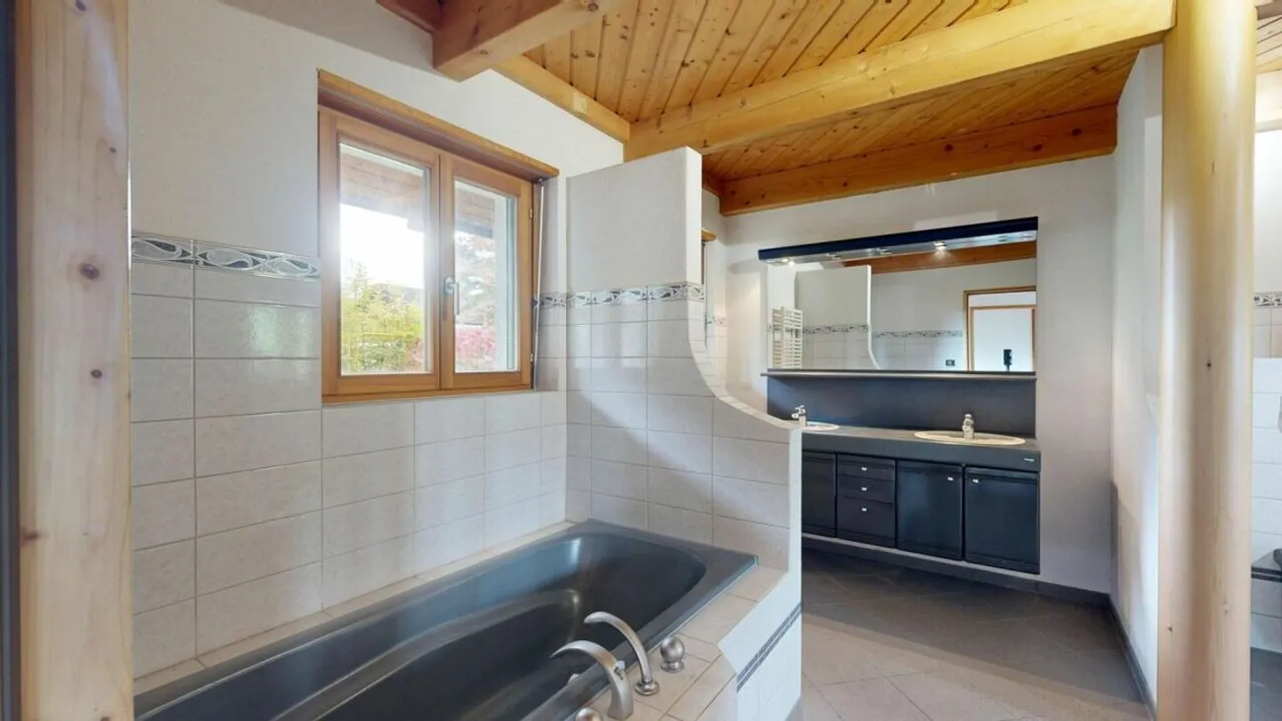 Here, residential dreams can come true - Terraced single-family house with great potential - Photo 7 of 17