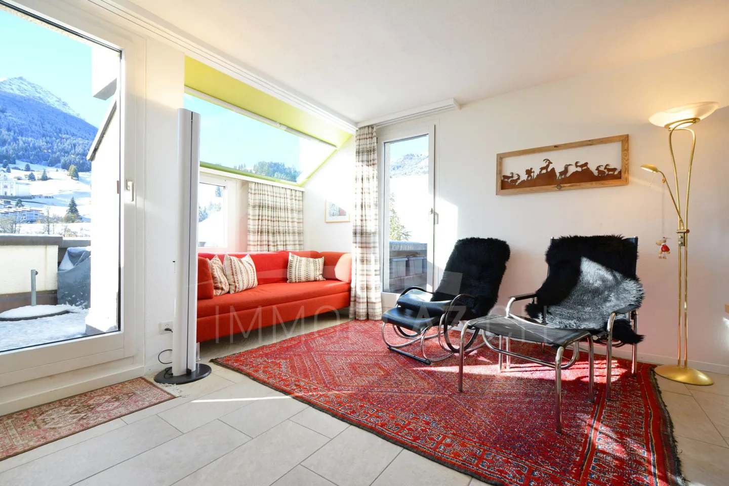 Sonnenverwöhnte 2½ Zi.-Ferienwohnung bei der Talstation - Foto 3 von 8