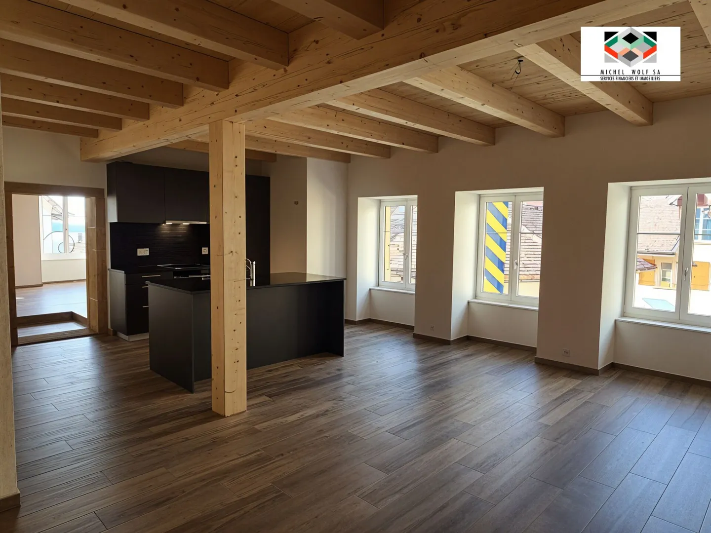 Appartement Duplex Charmant à Hauterive - Photo 3 sur 11