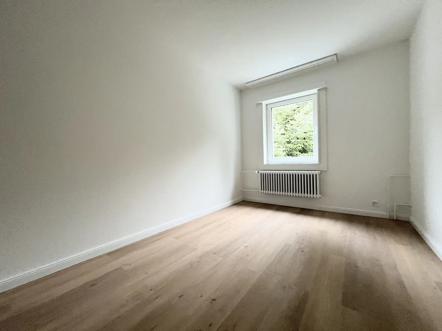 Appartement moderne de 4,5 pièces dans un emplacement calme - Photo 4 sur 9