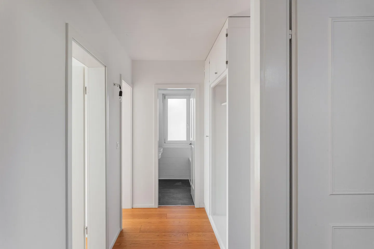 Charmante Wohnung mit Balkon - Foto 2 von 7