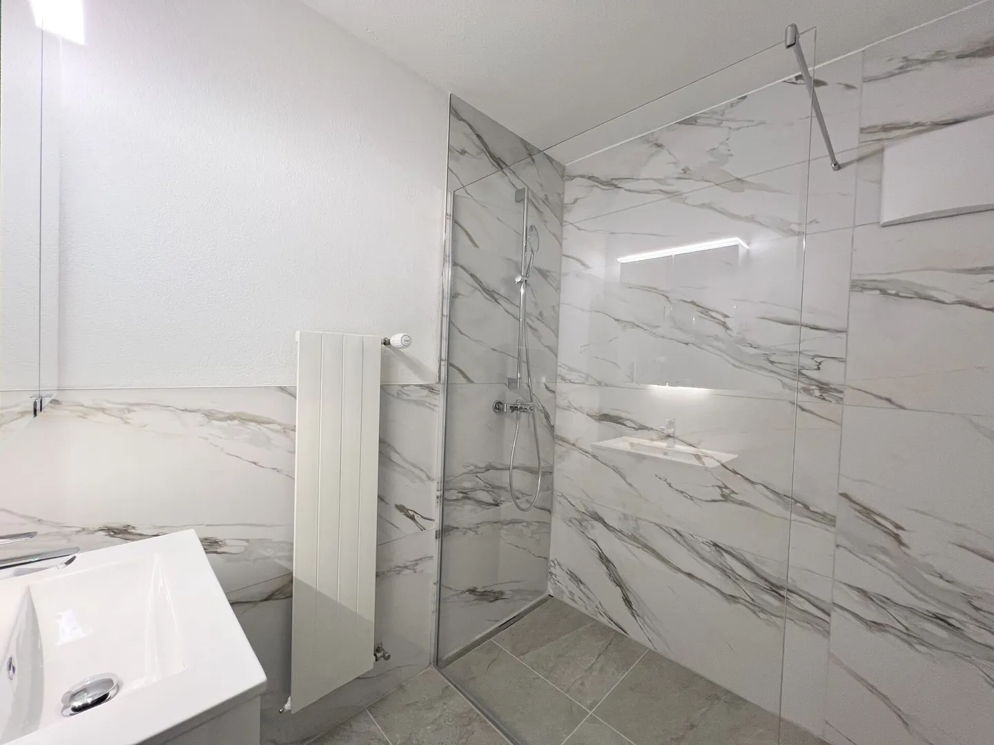 Appartement moderne de 4,5 pièces dans un emplacement calme - Photo 7 sur 9