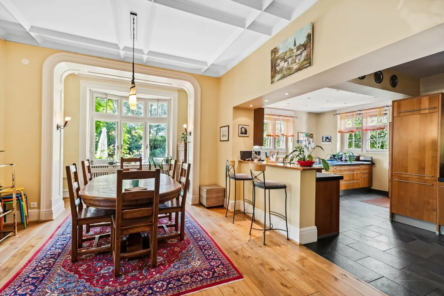 Renovated master house, enchanting park with ancient trees - Photo 10 of 29