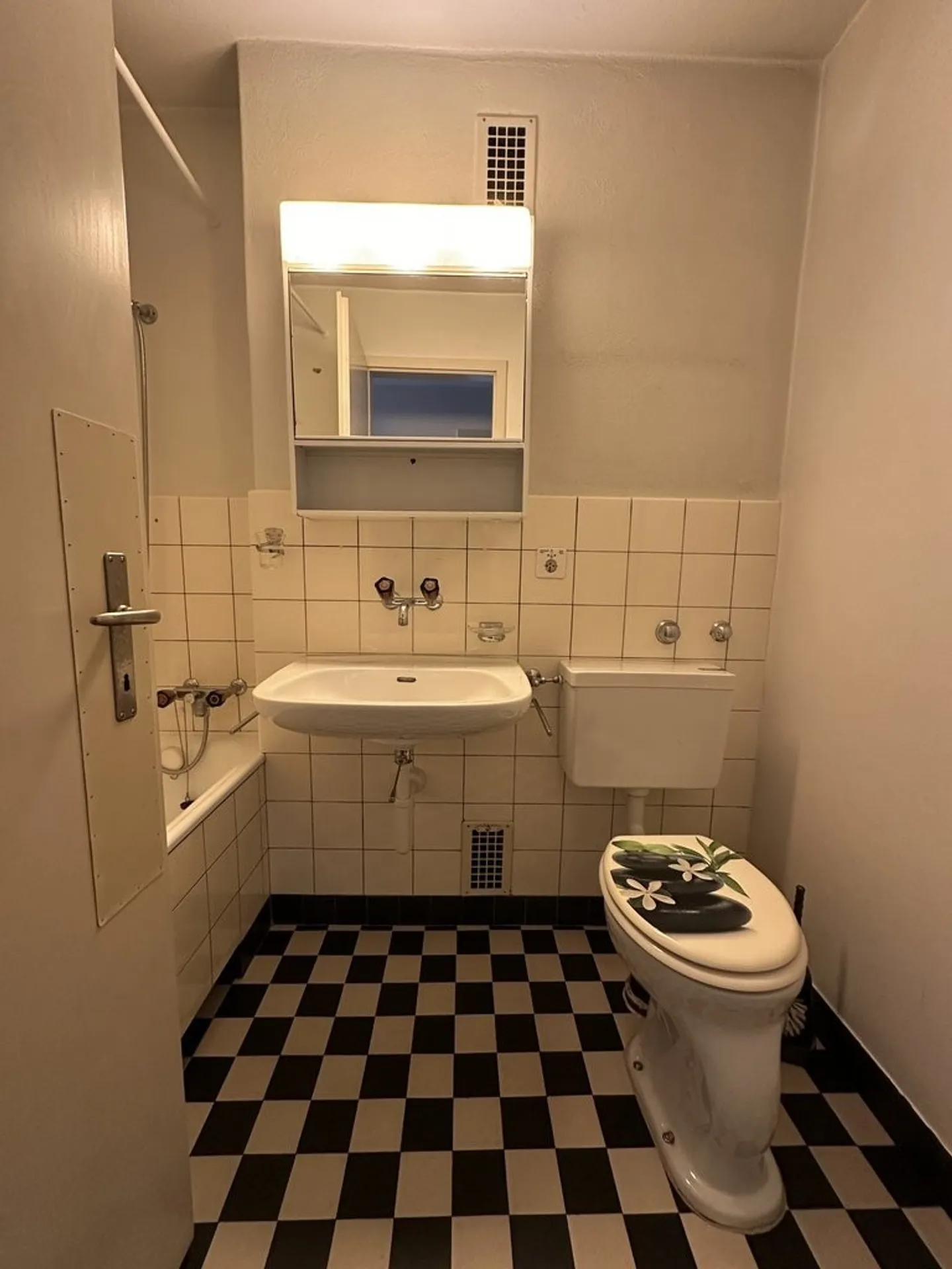 Simple 4.5-room apartment in Biel - Photo 9 of 9