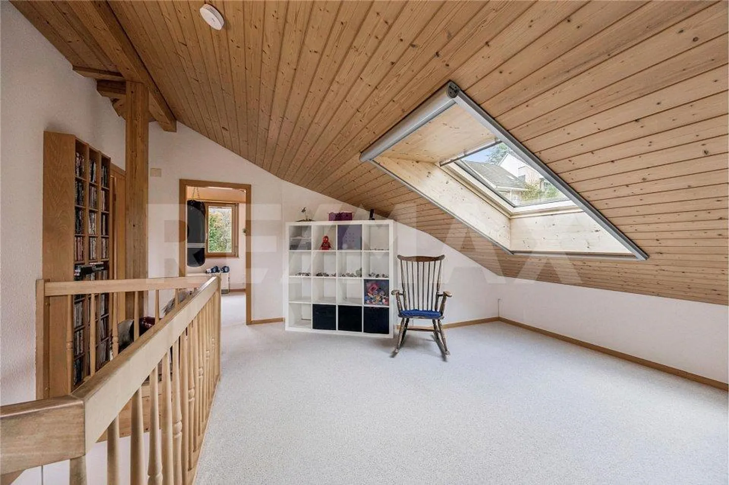 5.5 Room House - Photo 10 of 13