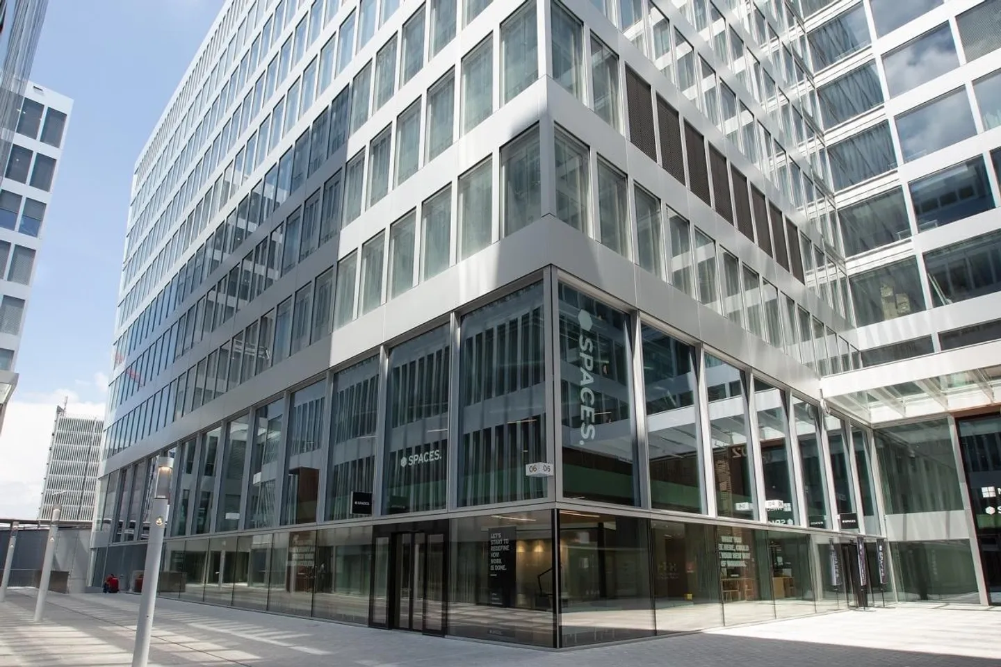 Professional Office Spaces in Spaces The Circle 6 with Completely Flexible Terms - Photo 2 of 11