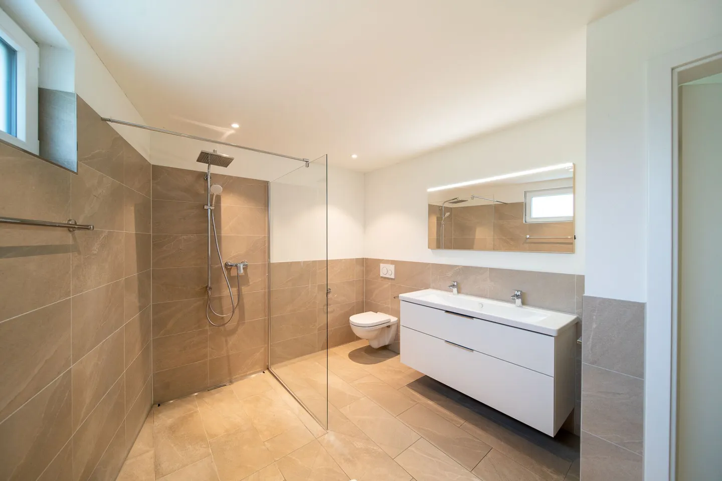 Appartamento 4.5 camere nuovo con molto spazio - Foto 4 di 16
