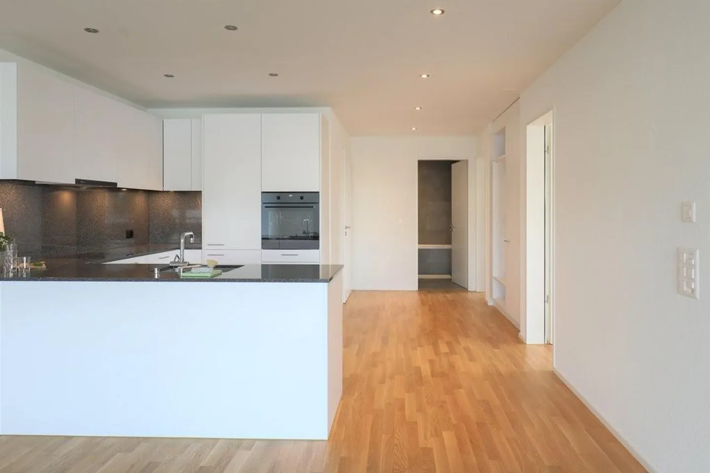 Modernes Apartment in Grenchen - Foto 4 von 12
