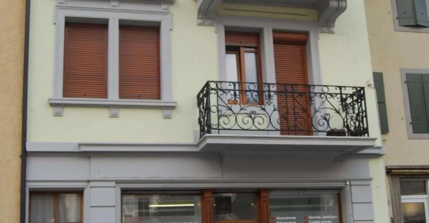 Edificio a Bex in via Centrale - Foto 4 di 11