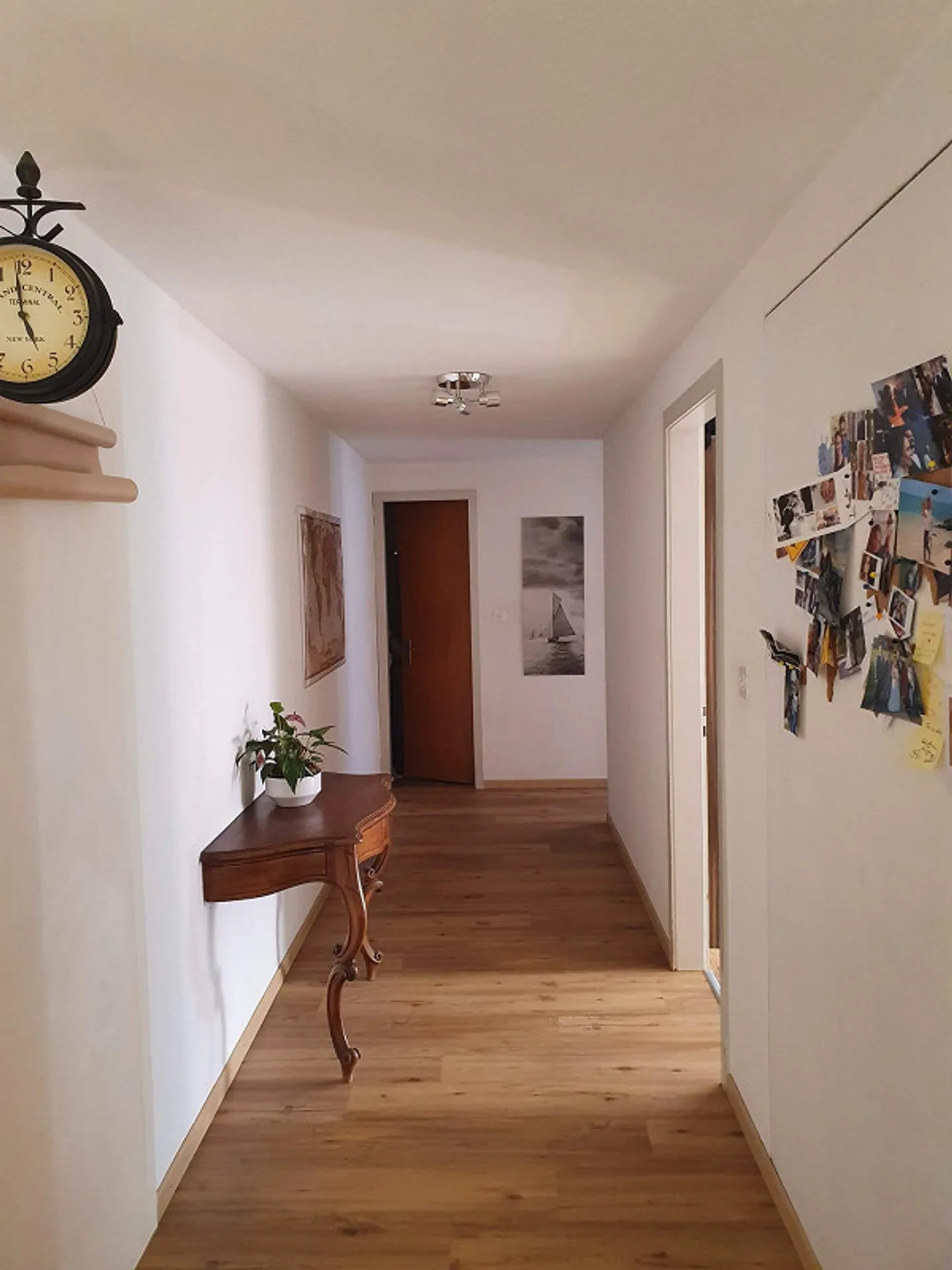 Appartement spacieux et central de 3,5 pièces - Photo 3 sur 8