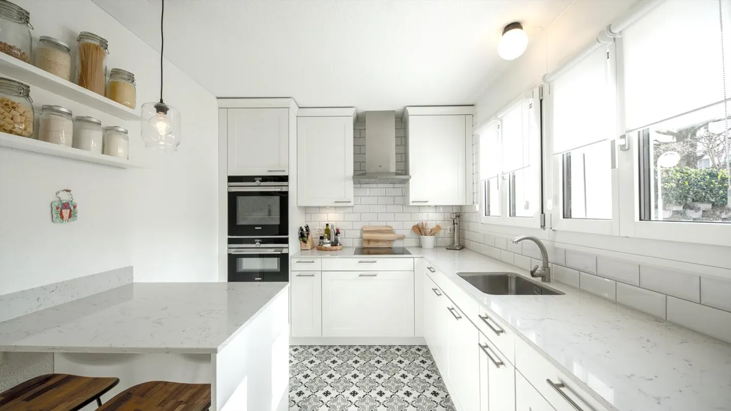 Appartement sous les combles de 4,5 pièces, récemment rénové et très bien entretenu, en situation en pente - Photo 10 sur 15