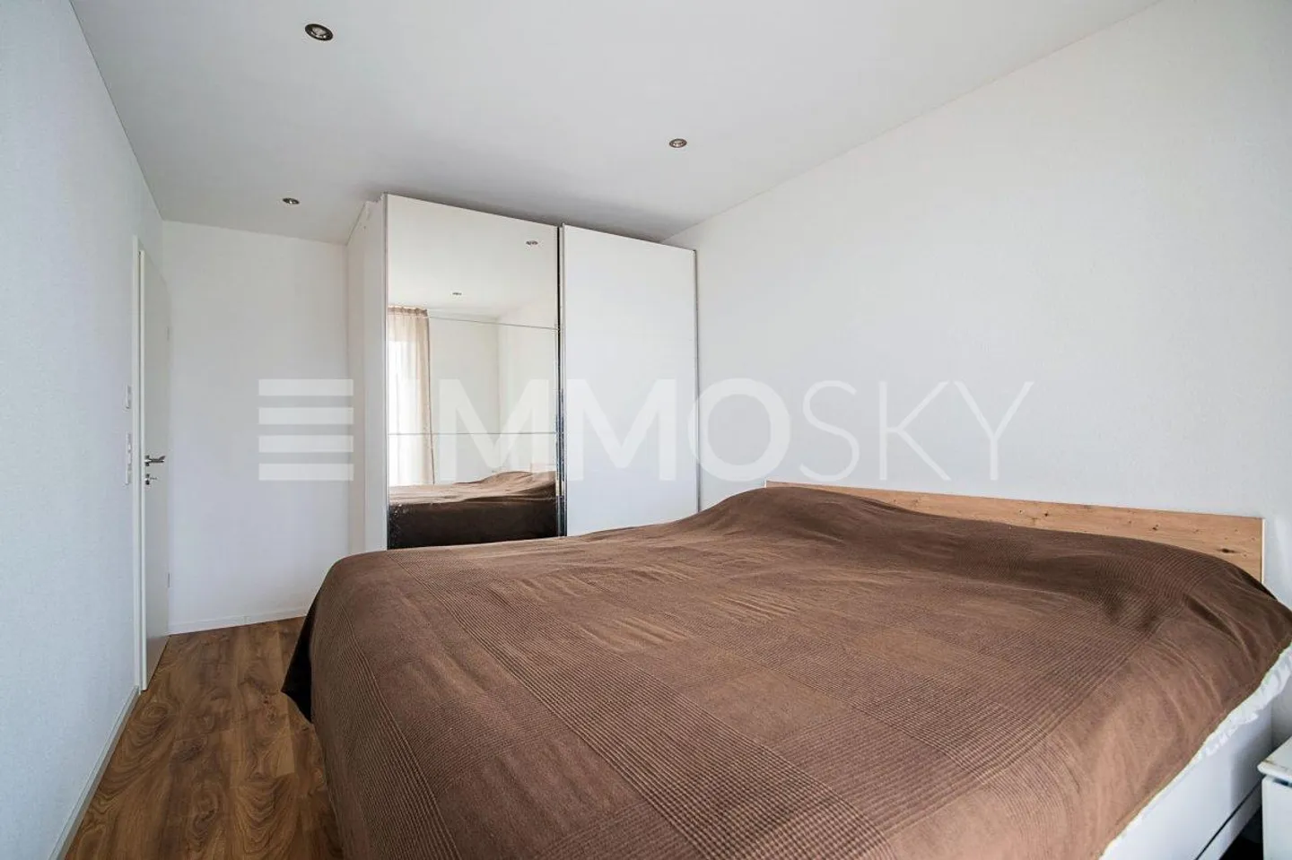 One Floor, Many Possibilities - Photo 4 of 5