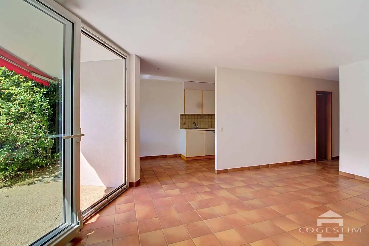 Bel Appartement avec Jardin - Photo 3 sur 7