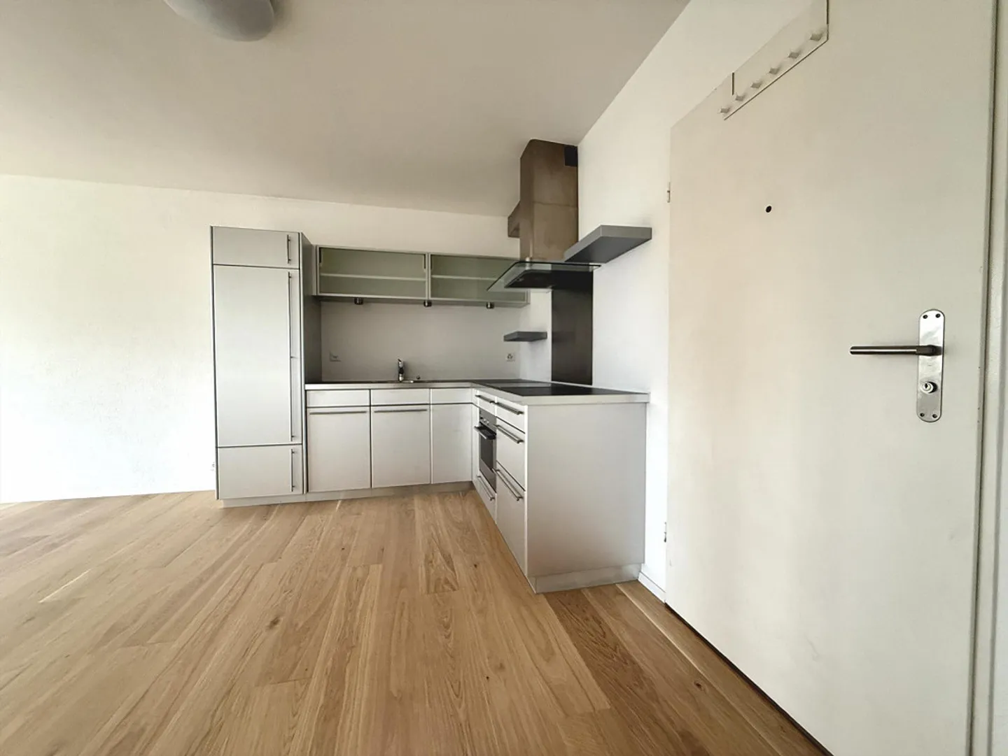 Appartement lumineux de 2,5 pièces avec vue à Muri près de Berne - Photo 3 sur 11