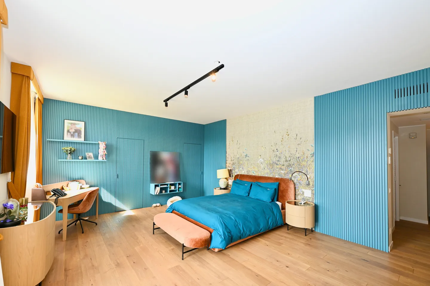 Spacious Luxury Apartment with Garden in the Collina d'Oro Resort - Photo 11 of 25