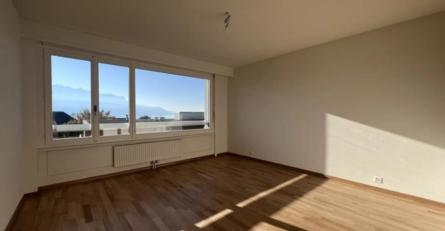 Superb 3.5-room apartment on the 3rd floor - Photo 3 of 8