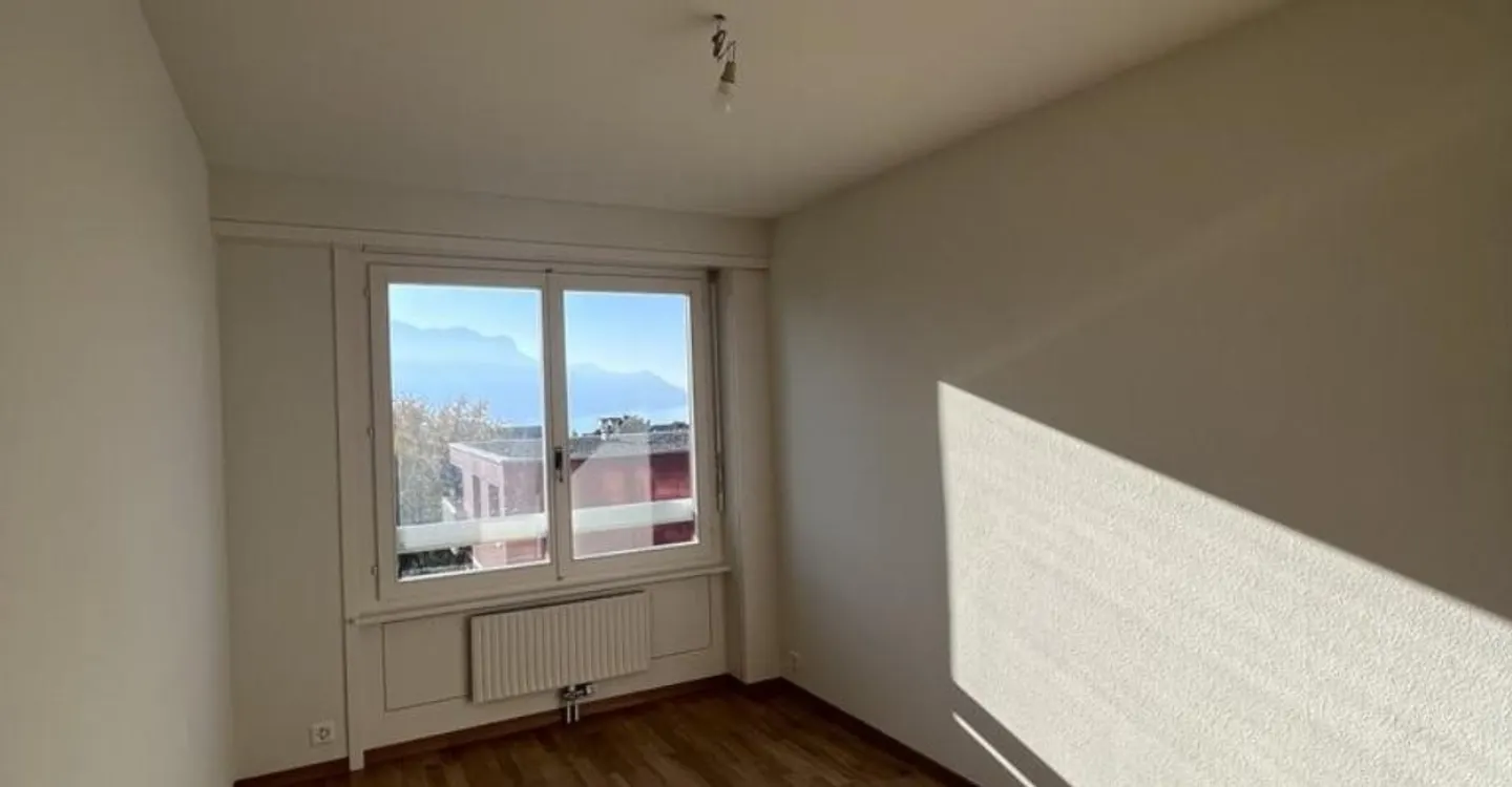 Superb 3.5-room apartment on the 3rd floor - Photo 4 of 8