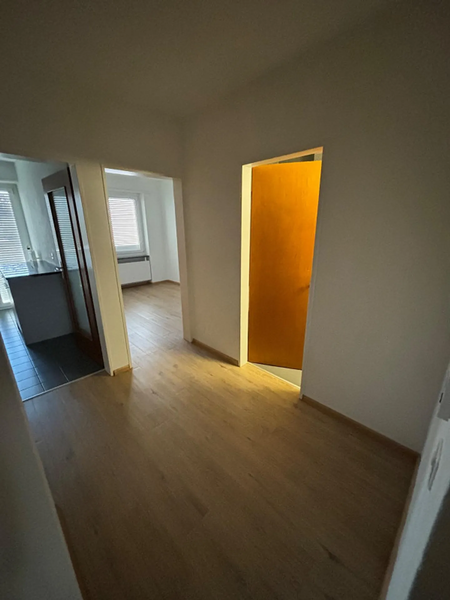 Helle 3-Zimmer-Wohnung mit Balkon - Foto 7 von 11