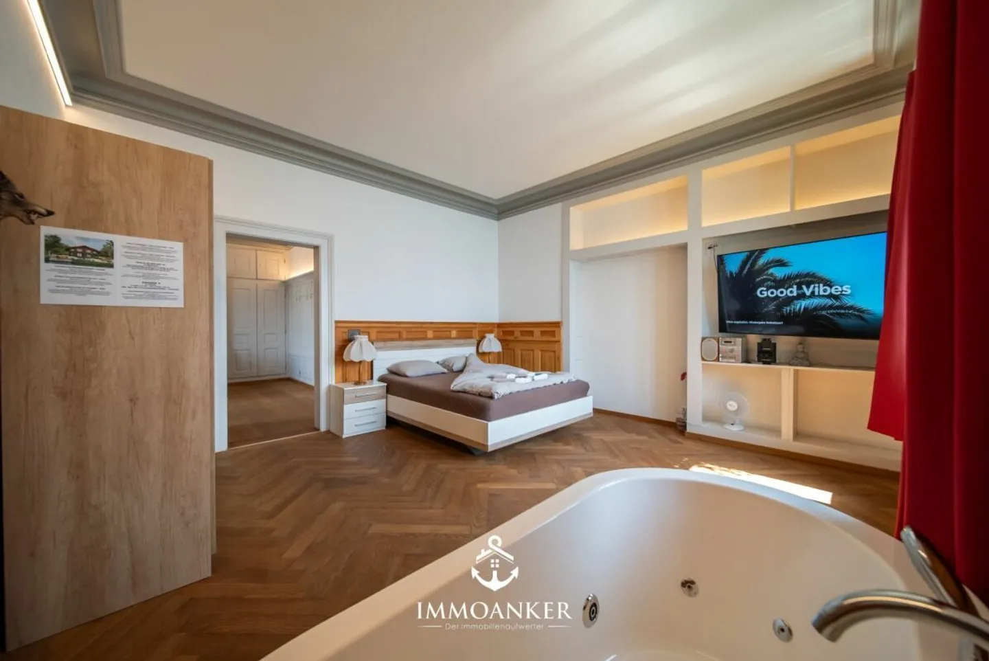 Directly on Lake Thun - Living, Working and Relaxing in an Absolutely Premium Location - Photo 10 of 13