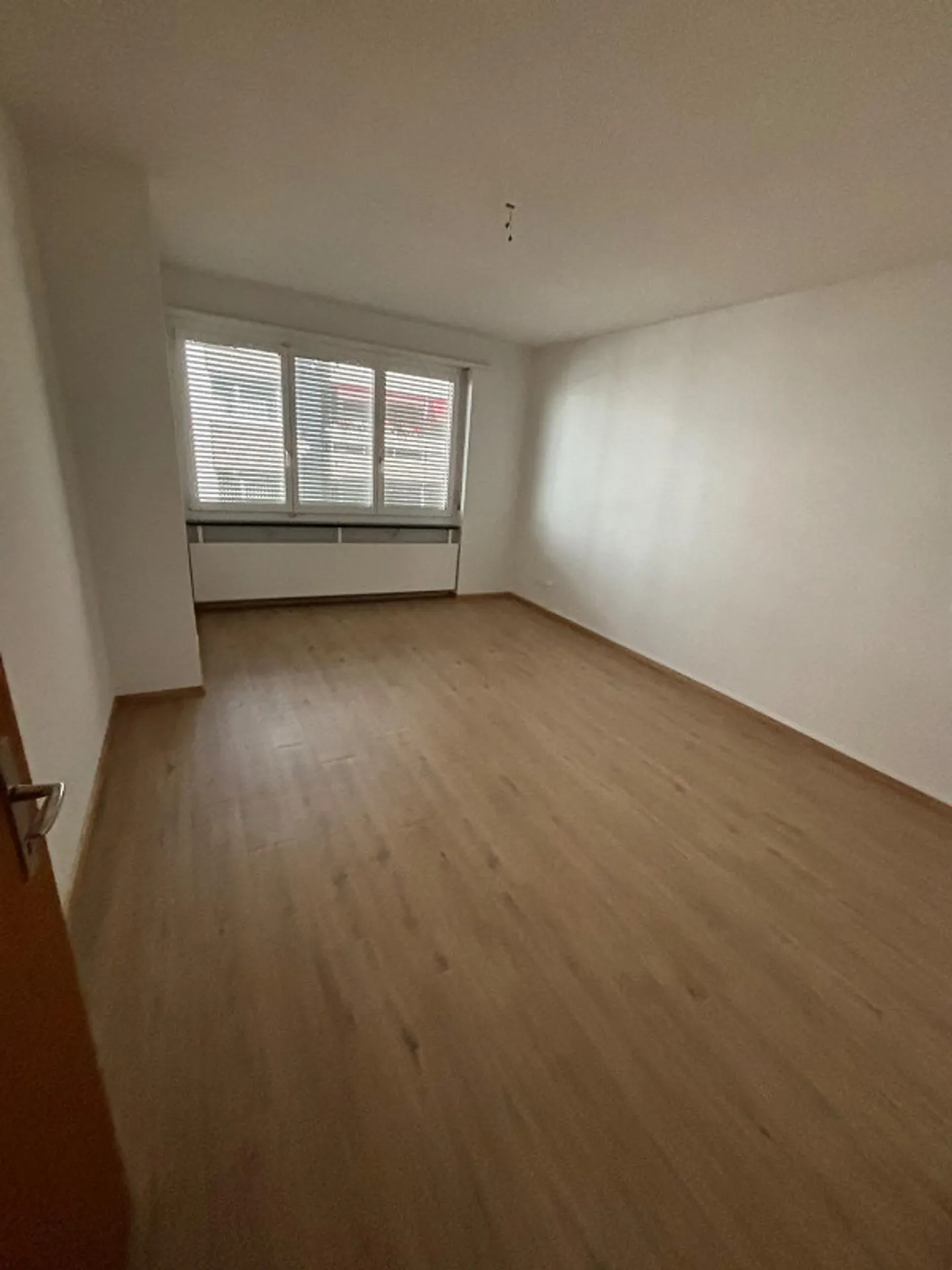 Helle 3-Zimmer-Wohnung mit Balkon - Foto 4 von 11