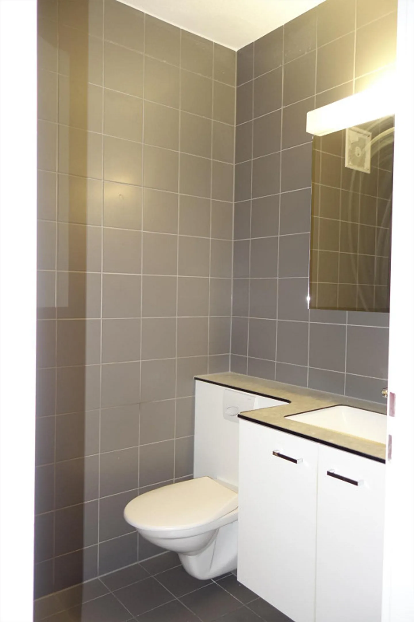 Helle 3-Zimmer-Wohnung mit Balkon - Foto 11 von 11