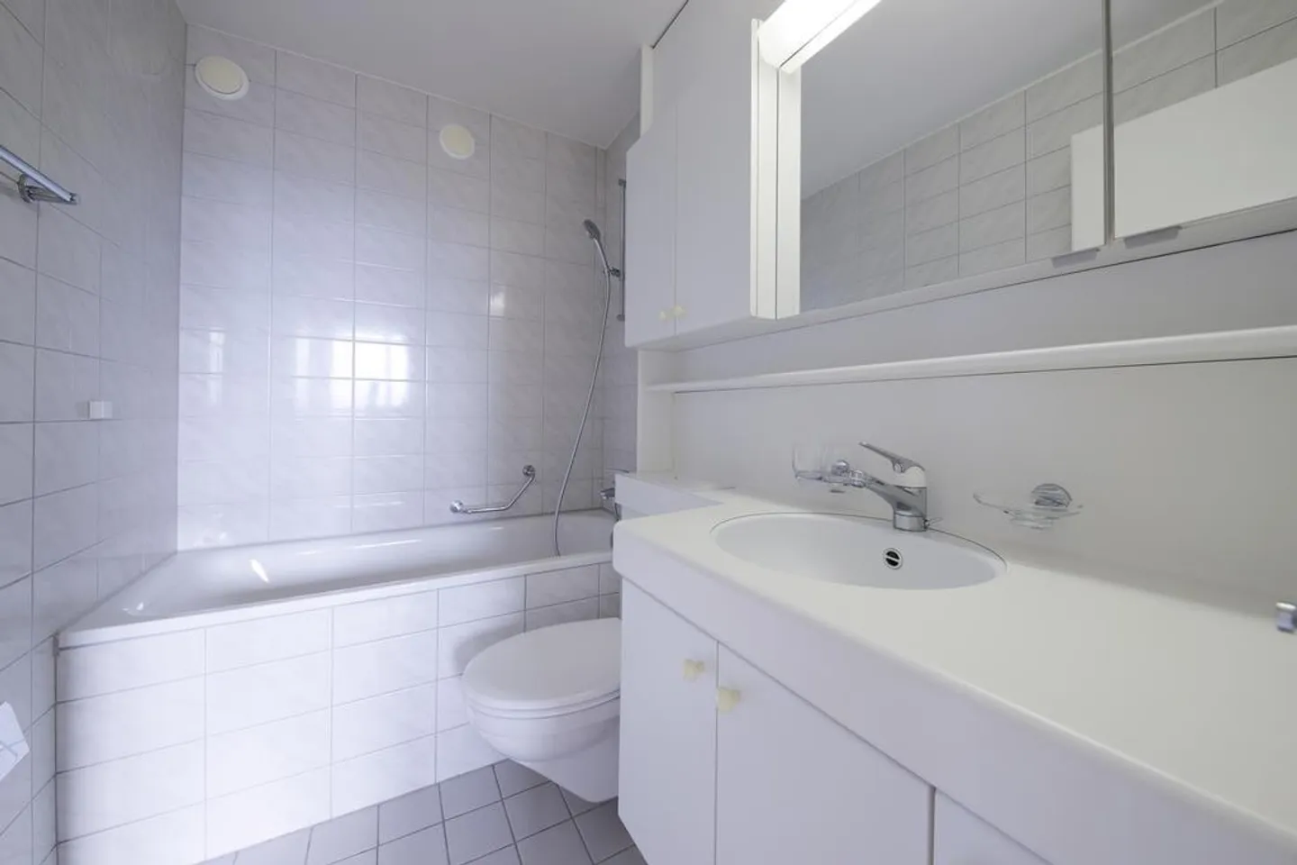 Charmante Wohnung mit Rheinblick - Foto 3 von 12