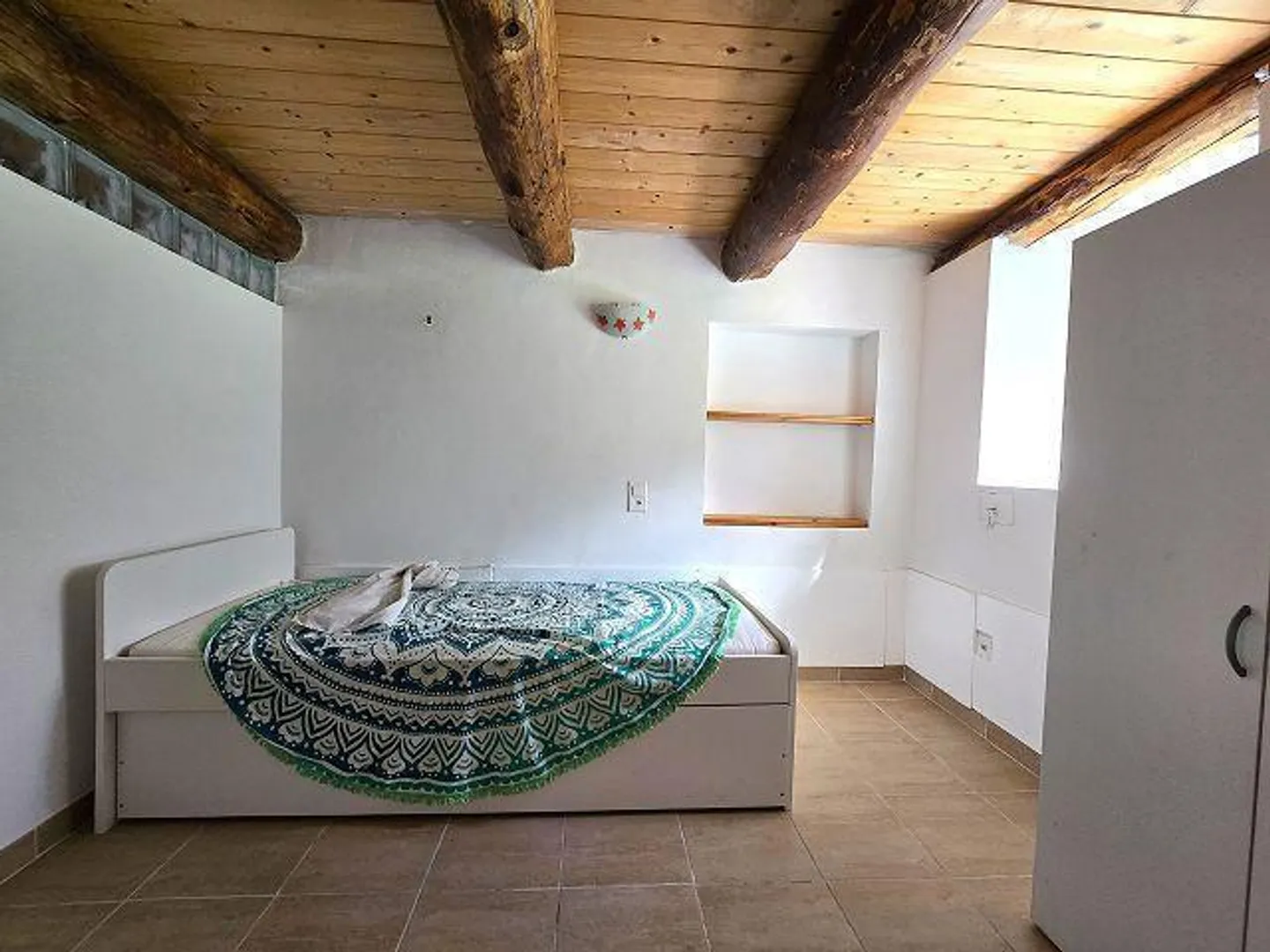 Rustic Duplex with Panoramic Views - Photo 11 of 13