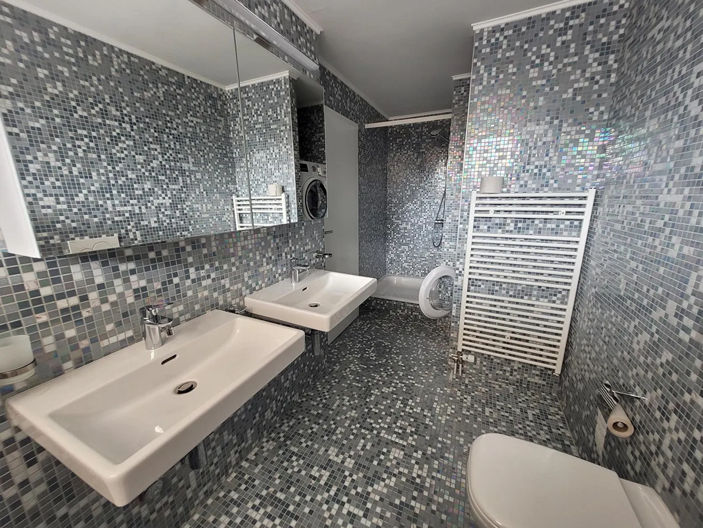 4.5-room apartment in a central location seeks new tenant - Photo 3 of 5
